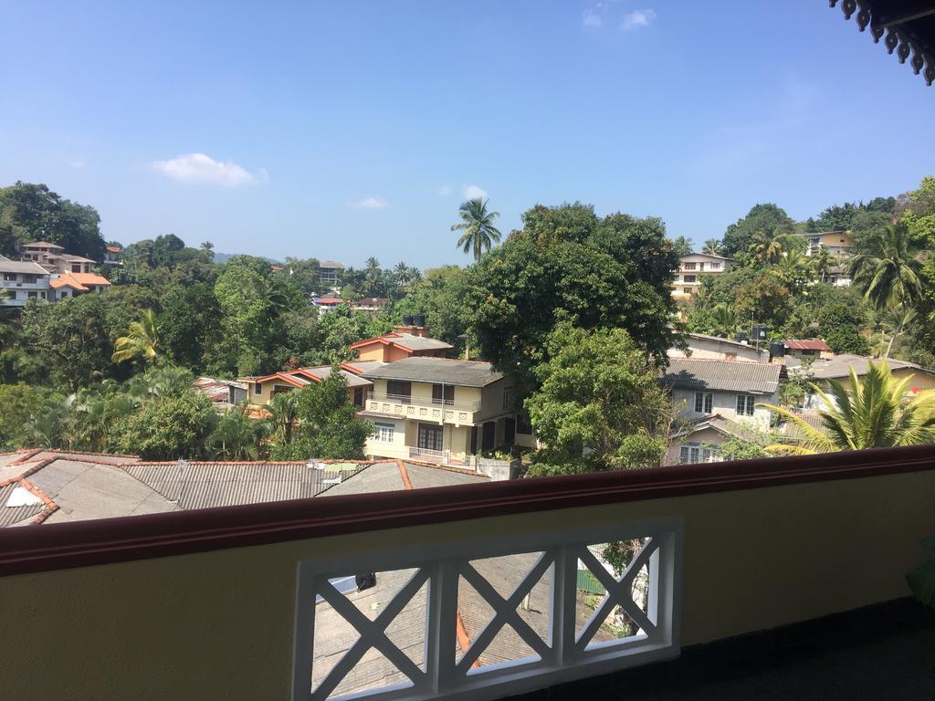 Deevar Inn Kandy Kültér fotó